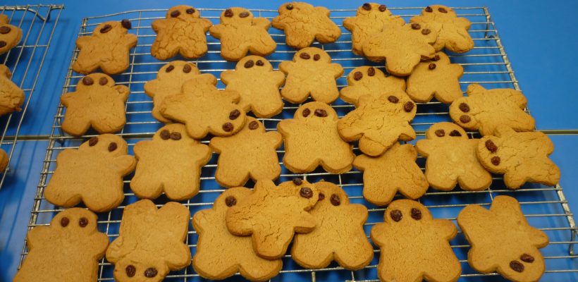 Year 1 Make Gingerbread Men – 11th September 2018