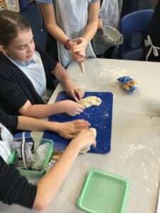Bread Making in Year 5 IMG 4594 225x300 1
